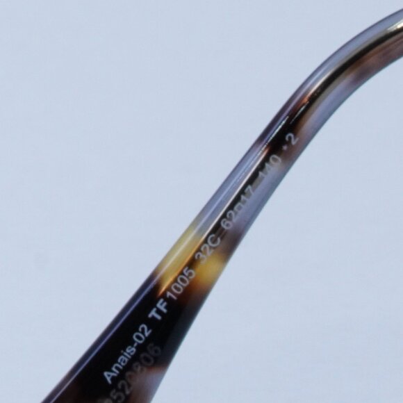 Tom Ford Anais-02 FT1005 32C Sunglasses Gold Cat Eye Frame, Smoke Lenses - Picture 9 of 10